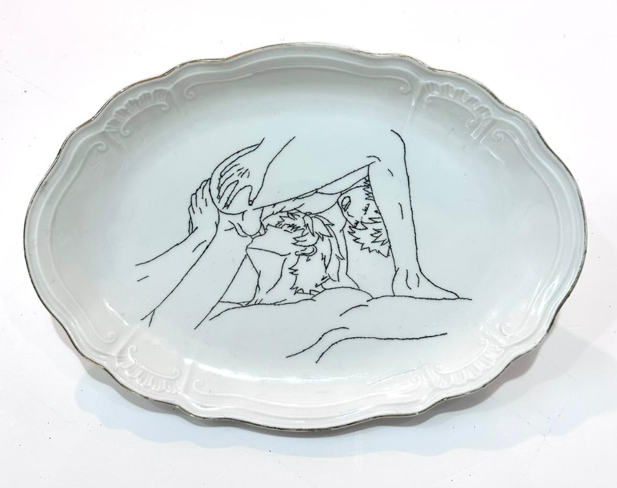 Wide elliptic format porcelain plate engraved with art by Omri Danino - Two male models during fellatio. Engraved black on white plate